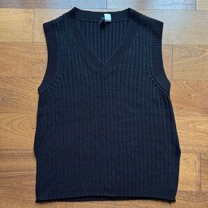 H&M Tunic Sweater Vest